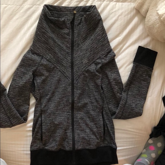 lululemon athletica Jackets & Blazers - Lululemon zip up jacket